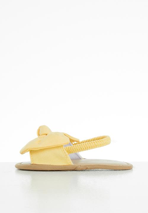 Pop Candy - Girls bow elastic sandal - yellow
