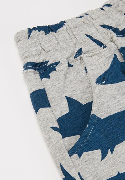 Pop Candy - Boys shark shorts - grey 