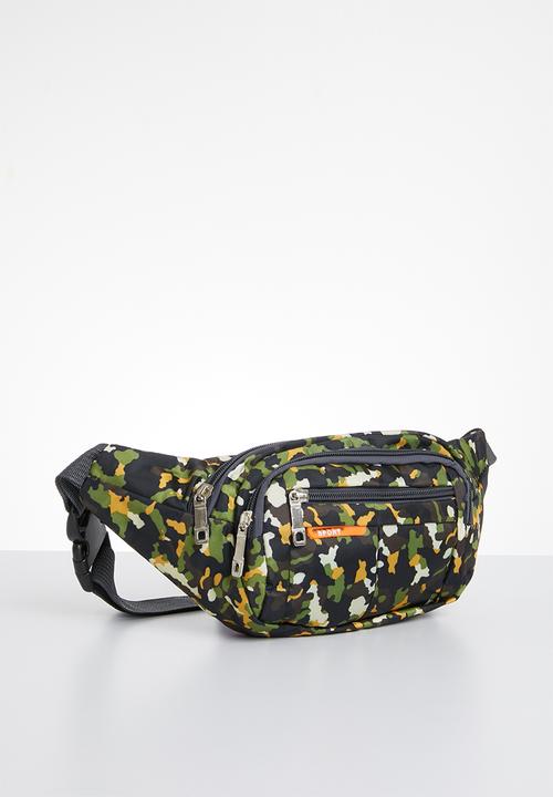 Rebel Republic - Camo moon bag - multi