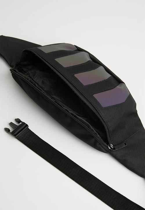 Rebel Republic - Boys moon bag - black