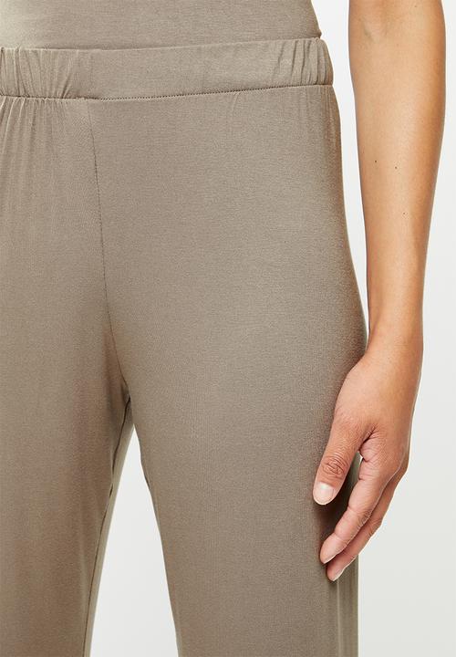 Superbalist - Sleep tee & pants set - brown
