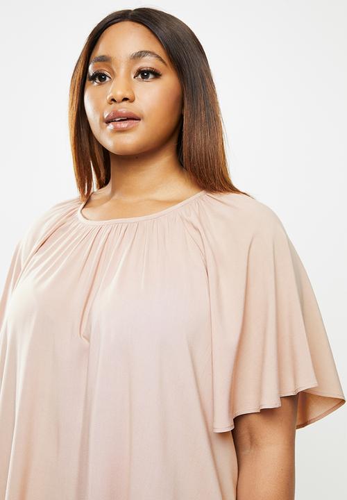 edit Plus - Raglan flutter sleeve blouse - toasted almond