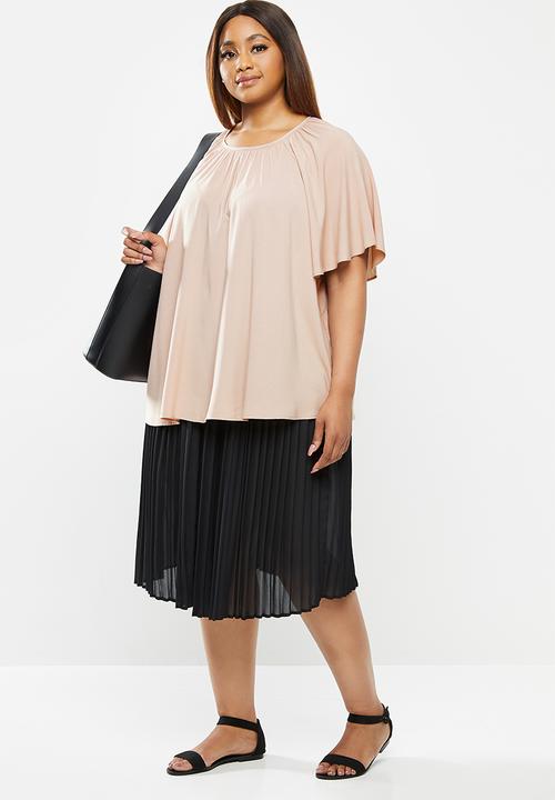 edit Plus - Raglan flutter sleeve blouse - toasted almond