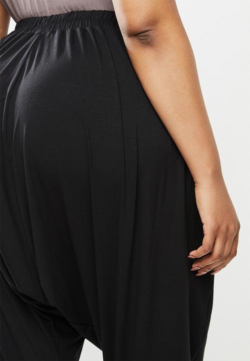 edit Plus - Knit toggle jogger - black