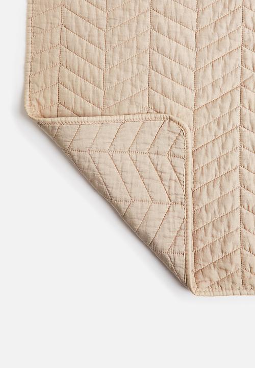 Hertex Haus - Oslo quilt - doeskin