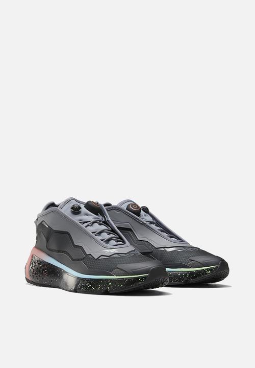 Reebok - Model f - cold grey 5/true grey 8/black