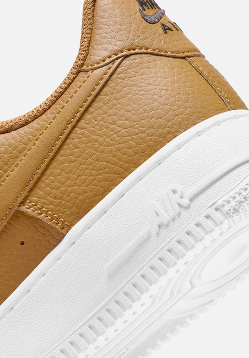 Nike - Nike air force 1 '07 essential - wheat/wheat-sunset pulse-black