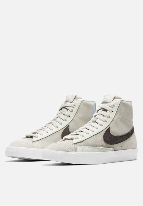 Nike - Wmns nike blazer mid '77 - light bone/dark cinder-summit white