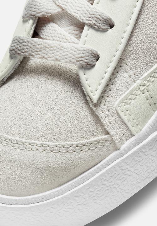 Nike - Wmns nike blazer mid '77 - light bone/dark cinder-summit white
