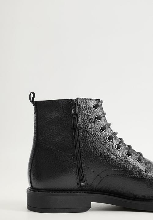 MANGO - Ankle boots bombeado - black