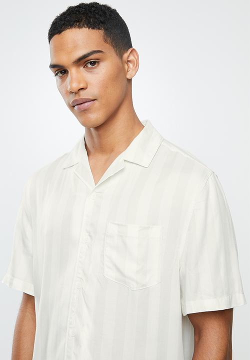 Cotton On - Textured short sleeve shirt - stone & white