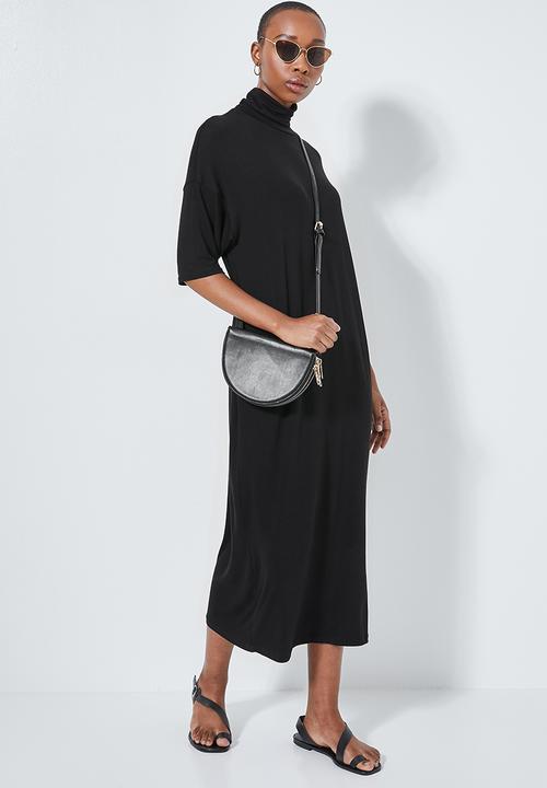 Superbalist - Turtle neck dropped shoulder dress - black