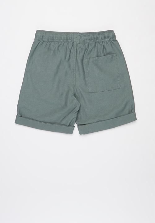 Free by Cotton On - Free boys hunter short - green