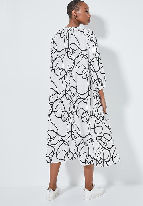 Superbalist - Volume midi with pockets - white & black 