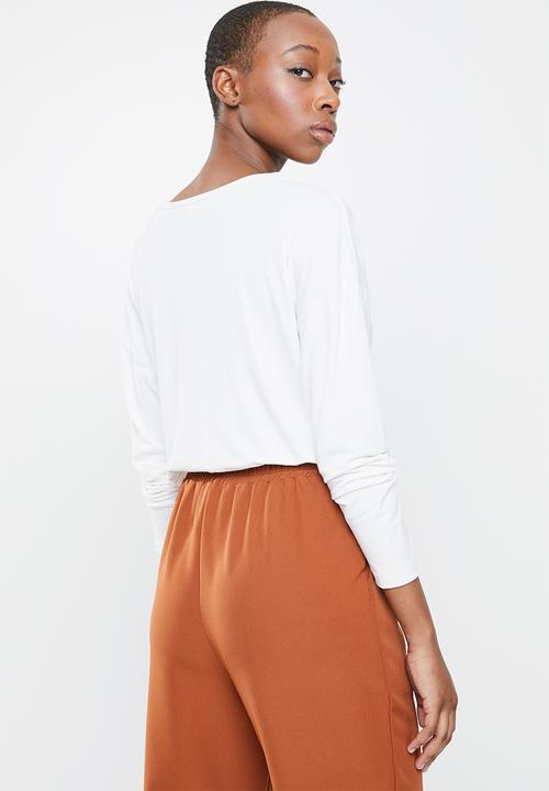 edit - Deep v-neck slouchy tee - milk