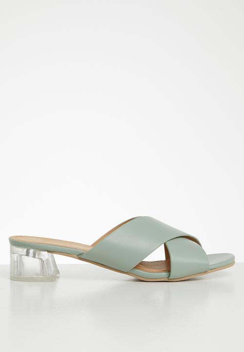 Seduction - Criss-cross mule heel - sage