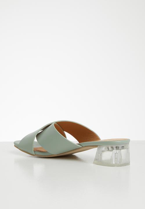 Seduction - Criss-cross mule heel - sage