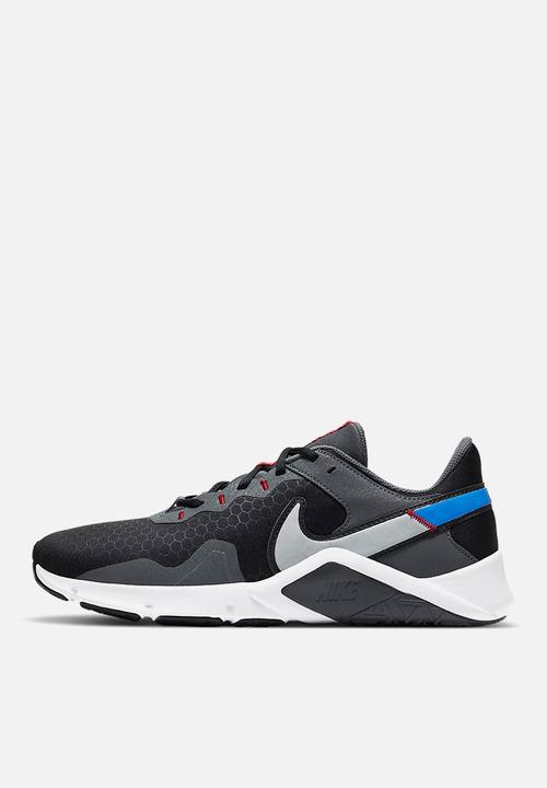 Nike - legend essential 2 - black/lt smoke grey-iron grey-photo blue