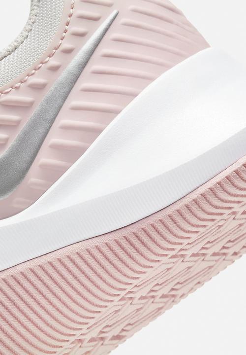 Nike - Nike mc trainer - cu3584-010 - platinum tint/metallic silver