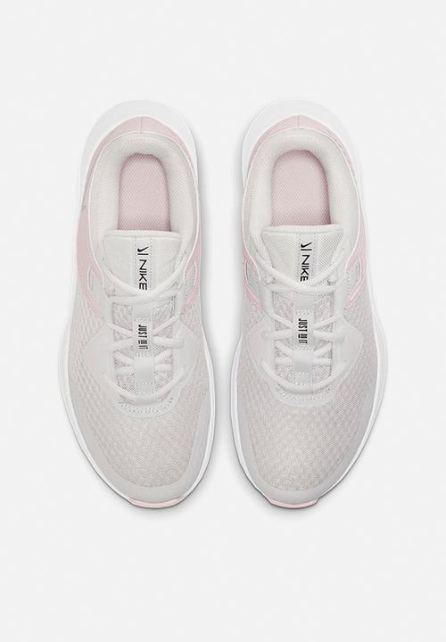 Nike - Nike mc trainer - cu3584-010 - platinum tint/metallic silver