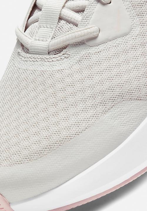 Nike - Nike mc trainer - cu3584-010 - platinum tint/metallic silver