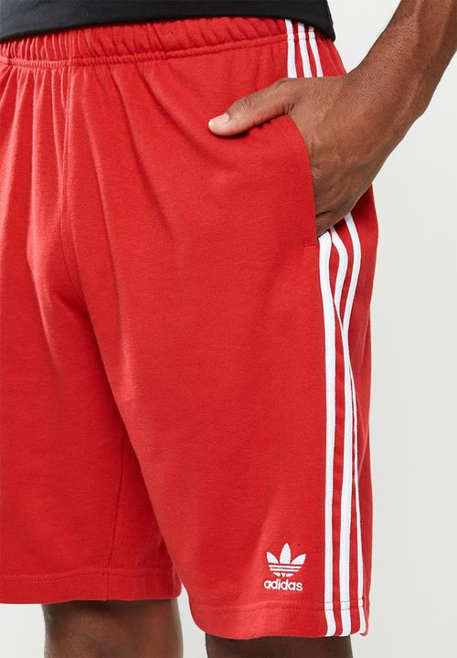 adidas Originals - 3 Stripe shorts - red 