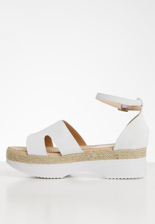 Seduction - Ankle strap espadrille sandal - white