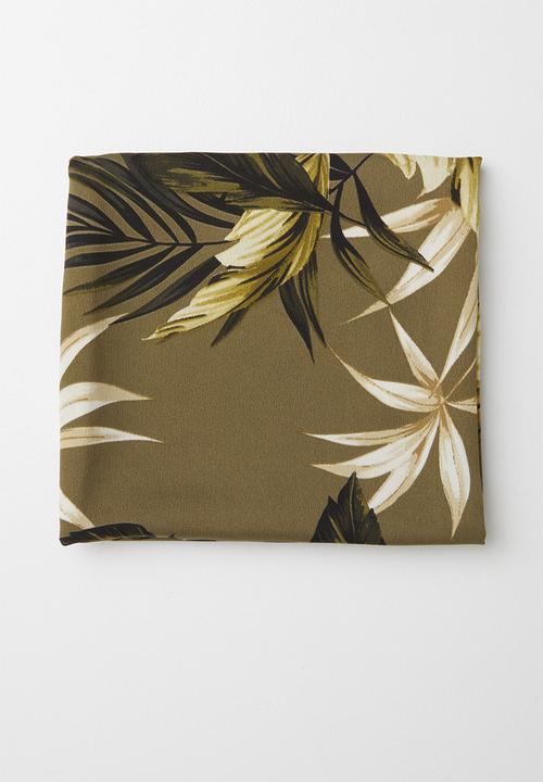 Superbalist - Leaf print neckerchief - green 