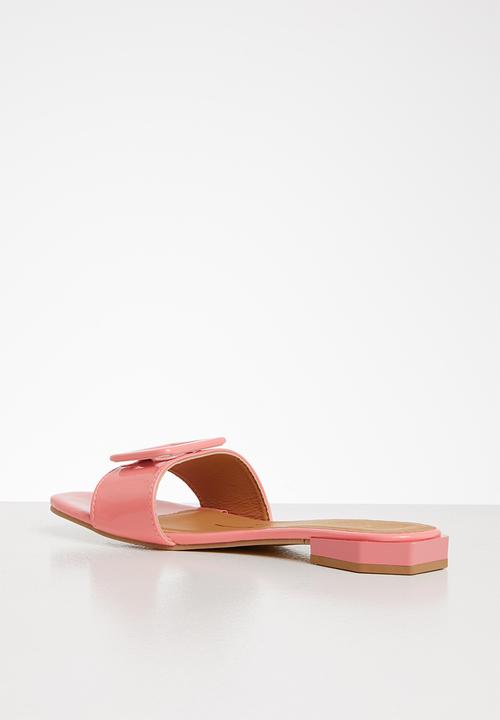 Seduction - Big buckle low heel slide - pink