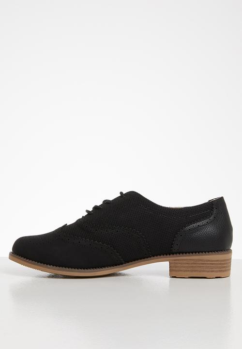 Seduction - Patch detail brogue - black