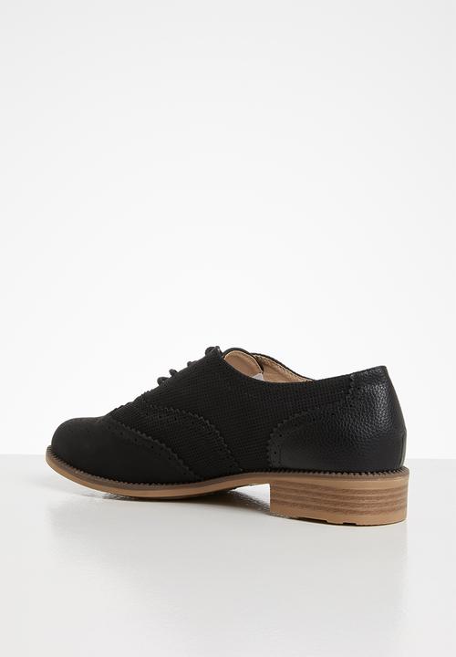 Seduction - Patch detail brogue - black