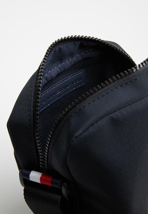Tommy Hilfiger - Th signature mini reporter - black