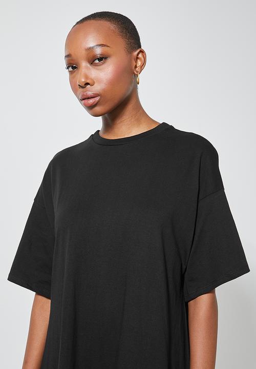 Superbalist - T-shirt dress with slit & tier detail at back - black