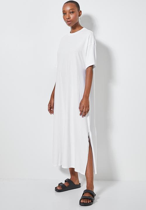 Superbalist - T-shirt dress with slit & tier detail at back - white