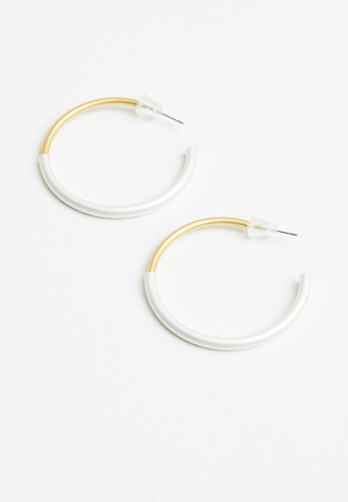 Superbalist - Two-tone hoop earrings - gold & white 