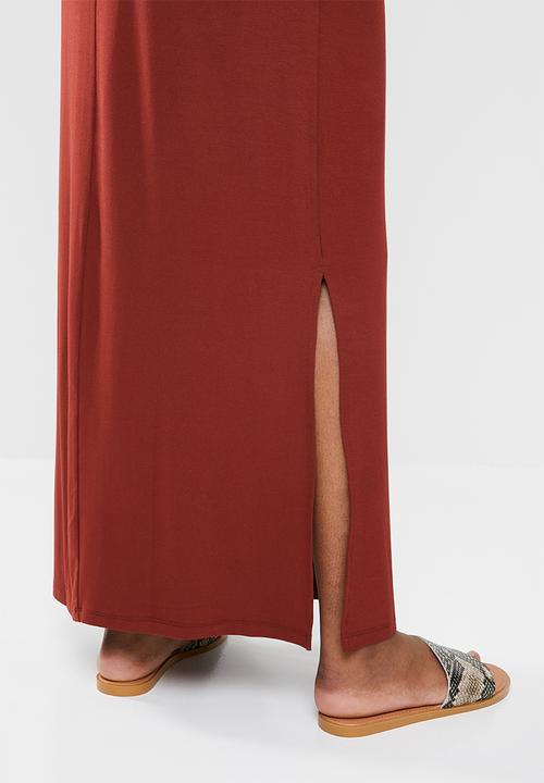 edit - Knit grown on sleeve slit maxi - brick