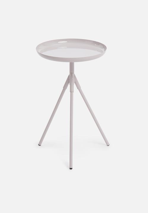 Sixth Floor - Sam tri table - clay