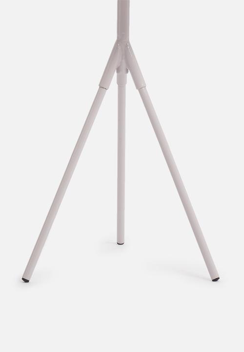 Sixth Floor - Sam tri table - clay