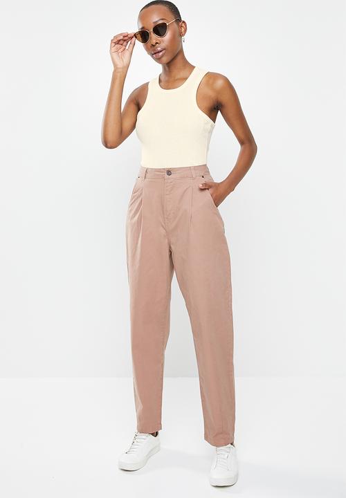Vero Moda - Kaya sleeveless top - neutral 