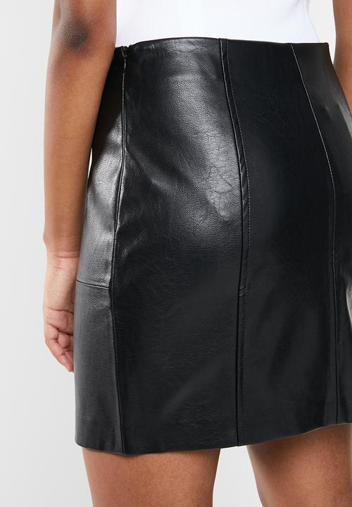 Missguided - Faux leather panel detail mini skirt - black 