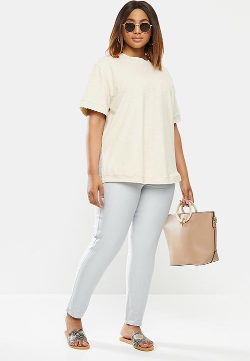edit Plus - Luxe cuffed tee - neutral