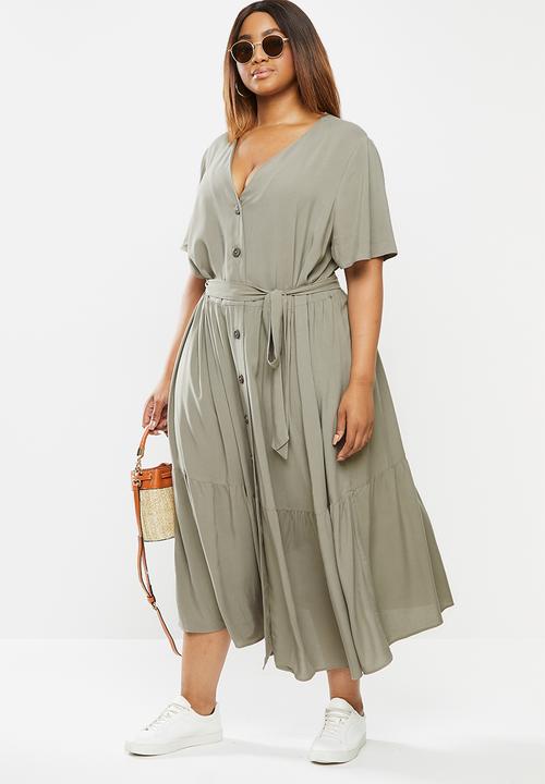 edit Plus - V-neck tiered midi - green