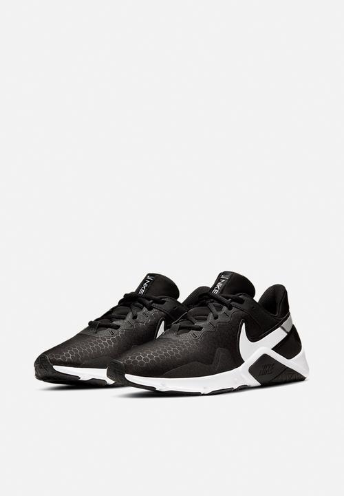 Nike - Legend essential 2 - black/white-metallic silver