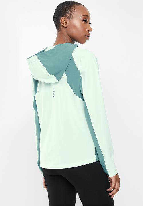 Under Armour - UA qualifier outrun the storm jacket - green