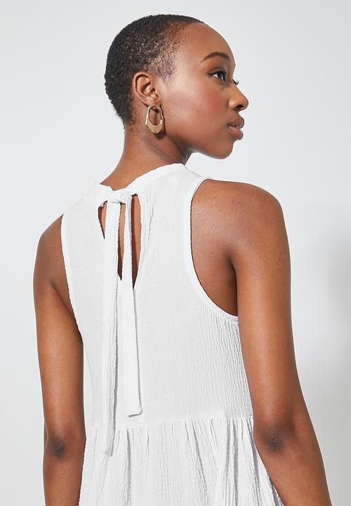 Superbalist - Sleeveless textured knit volume dress - white