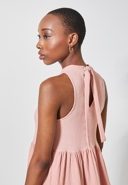 Superbalist - Sleeveless textured knit volume dress - pale rose