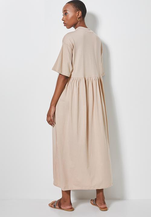 Superbalist - Babydoll T-shirt dress - stone