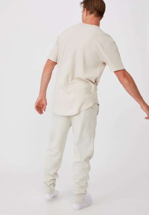 Cotton On - Longline scoop henley waffle t-shirt - bone
