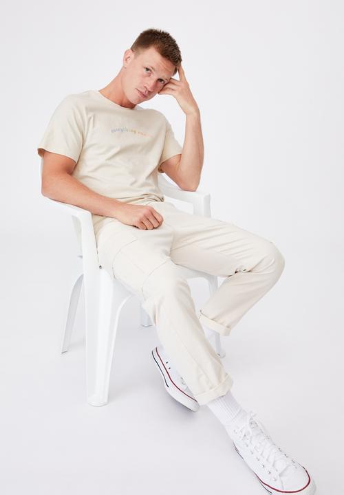 Cotton On - Tbar text t-shirt - bone