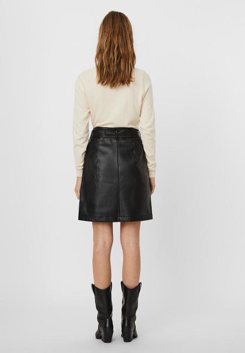 Vero Moda - Solamynte short coated skirt - black